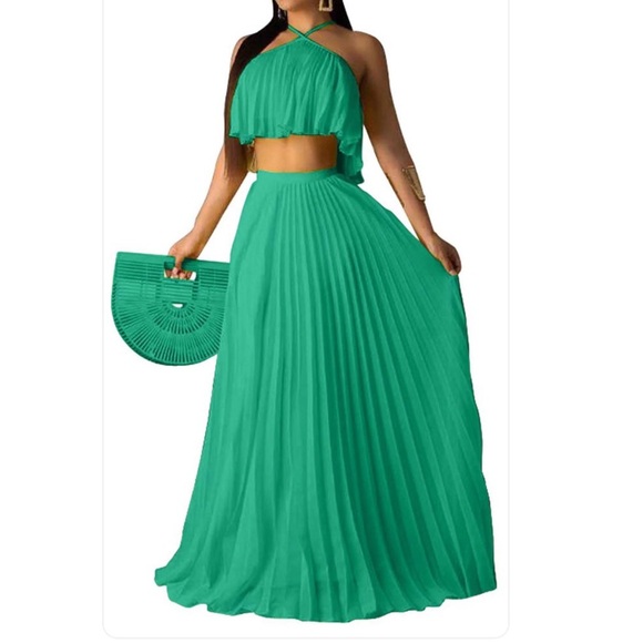 Blublush Dresses & Skirts - Pleated Green Maxi Skirt -